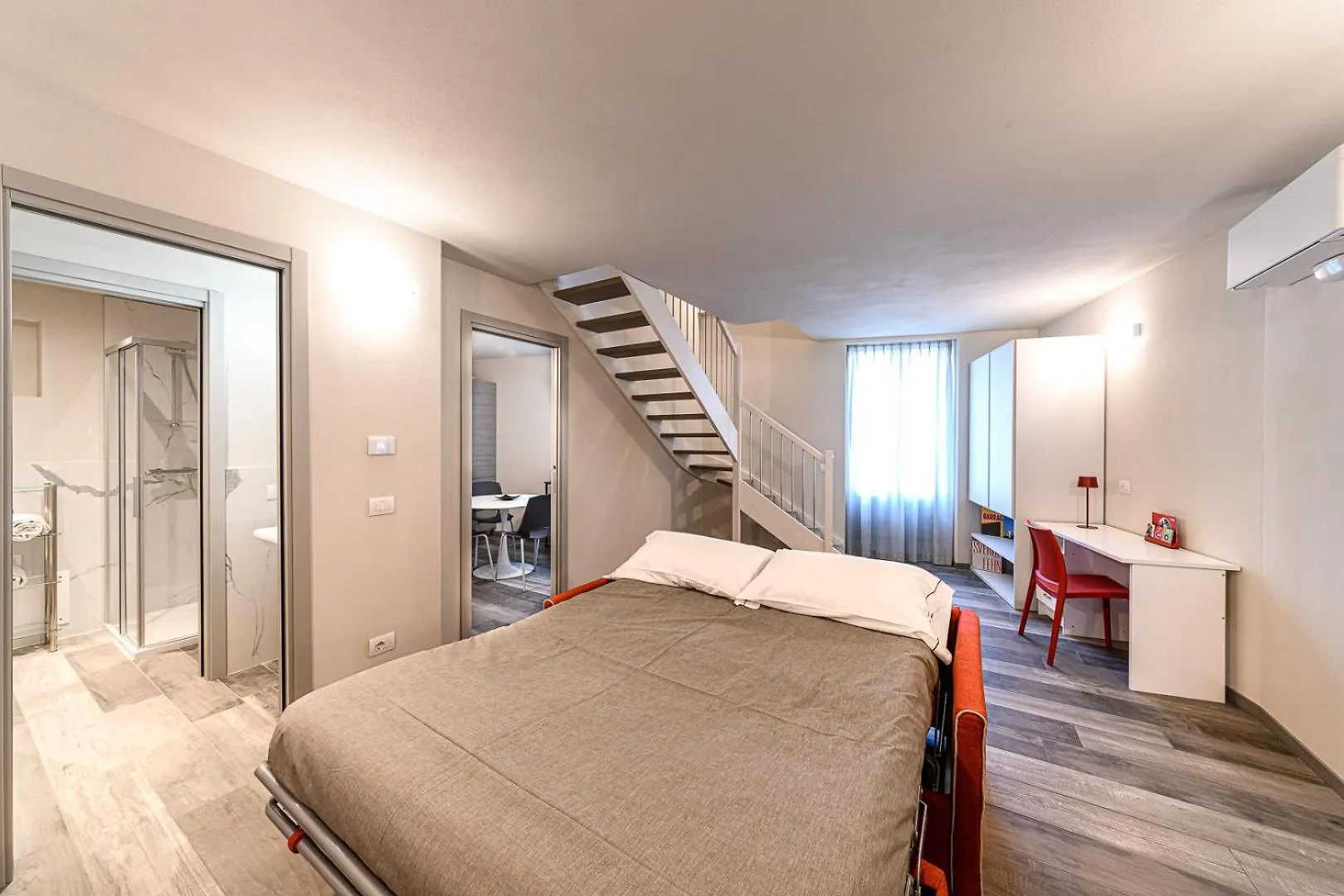 Residenza Cavour Appartamento D ティラーノ アパート